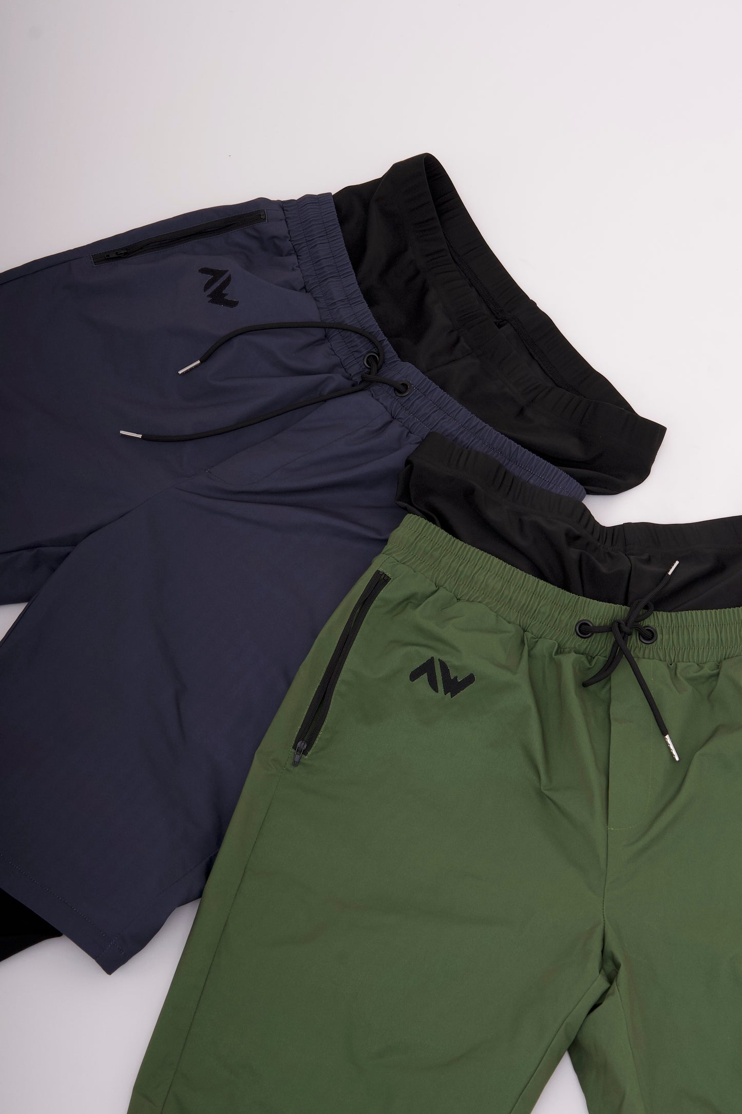 Badeshorts AW 03 – Bedeckt die Awra