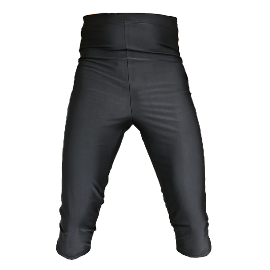 sous short noir qui cache la awra